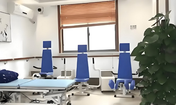 怎么样可以拿到深圳户口_泰国还没真正出手，洪森就呼吁冷静 投资或劳动规定例如改变